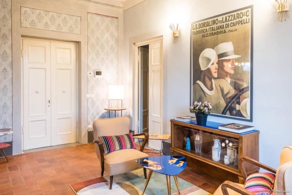 Casa Maria - Attico Di Lusso Vicino Alle Mura 卢卡 外观 照片