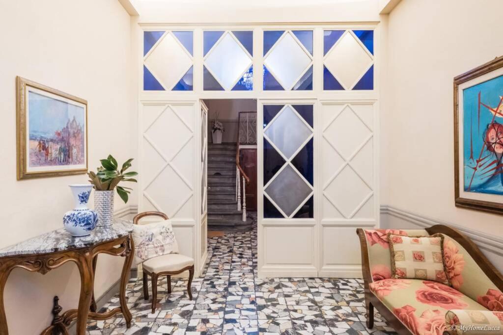 Casa Maria - Attico Di Lusso Vicino Alle Mura 卢卡 外观 照片