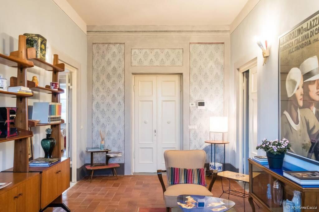 Casa Maria - Attico Di Lusso Vicino Alle Mura 卢卡 外观 照片